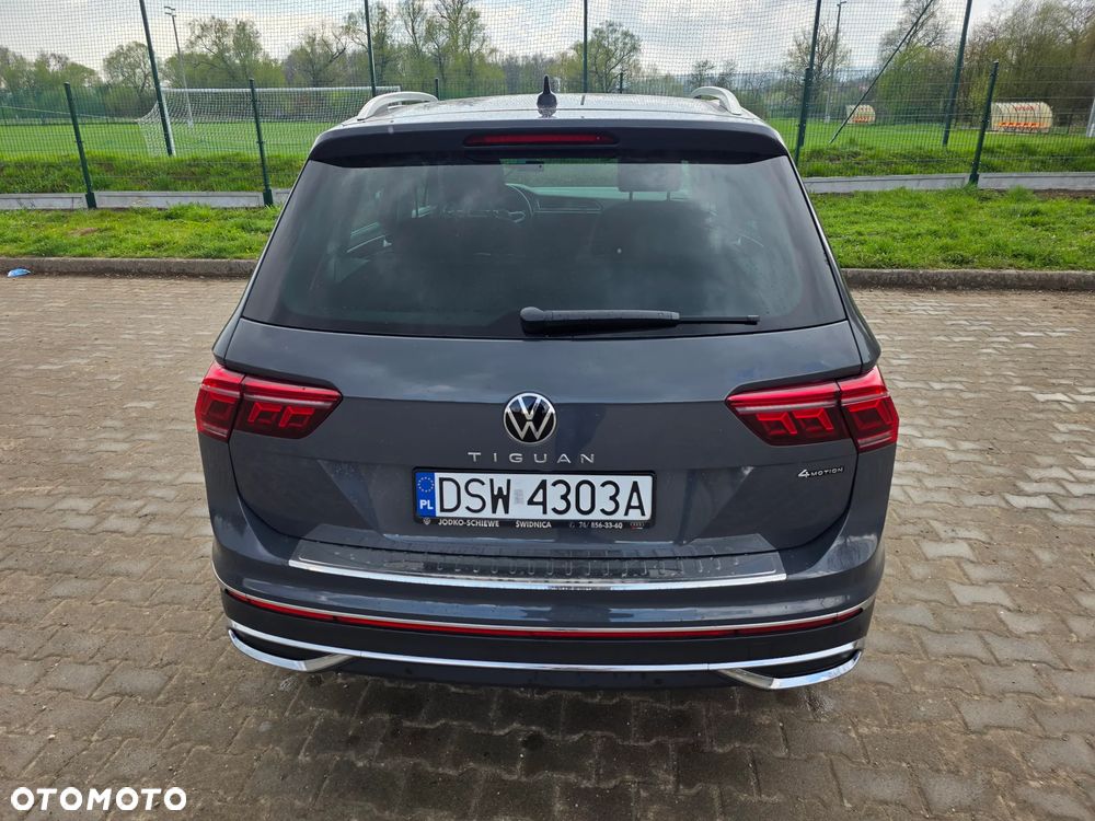 Volkswagen Tiguan 2.0 TSI 4Mot Elegance DSG - 4