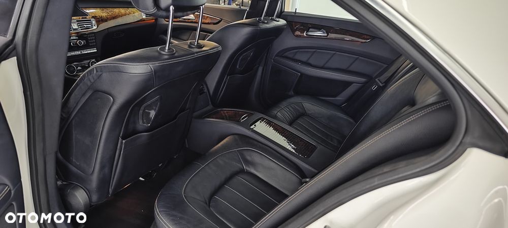 Mercedes-Benz CLS 500 4-Matic 7G-TRONIC - 23
