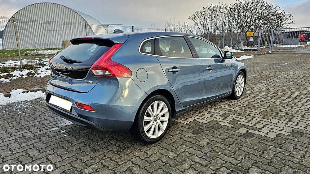 Volvo V40 D2 Momentum - 19