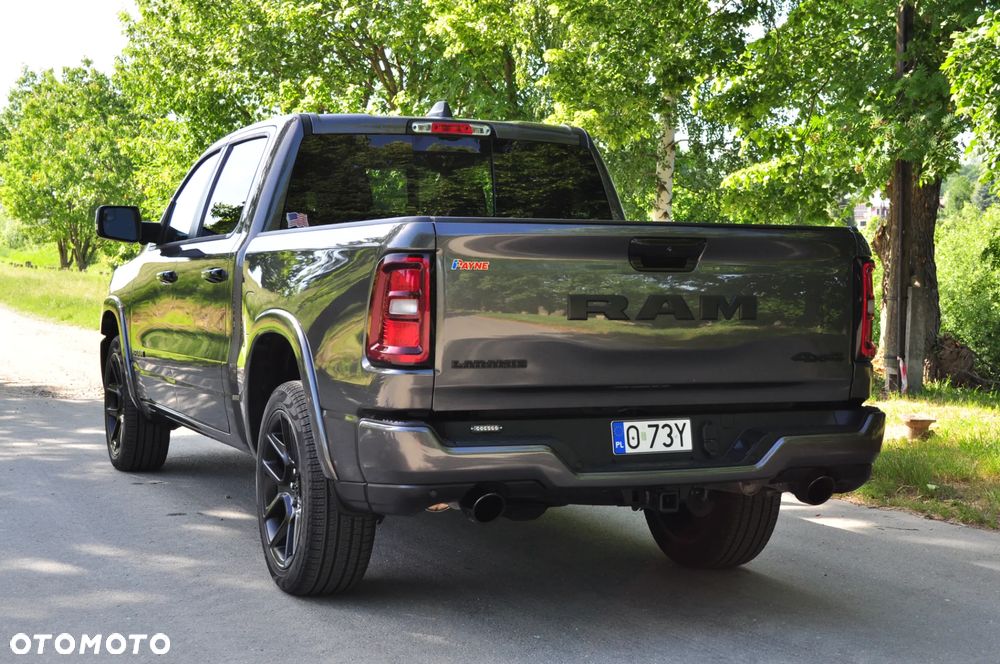 RAM 1500 Laramie Night Premium - 7