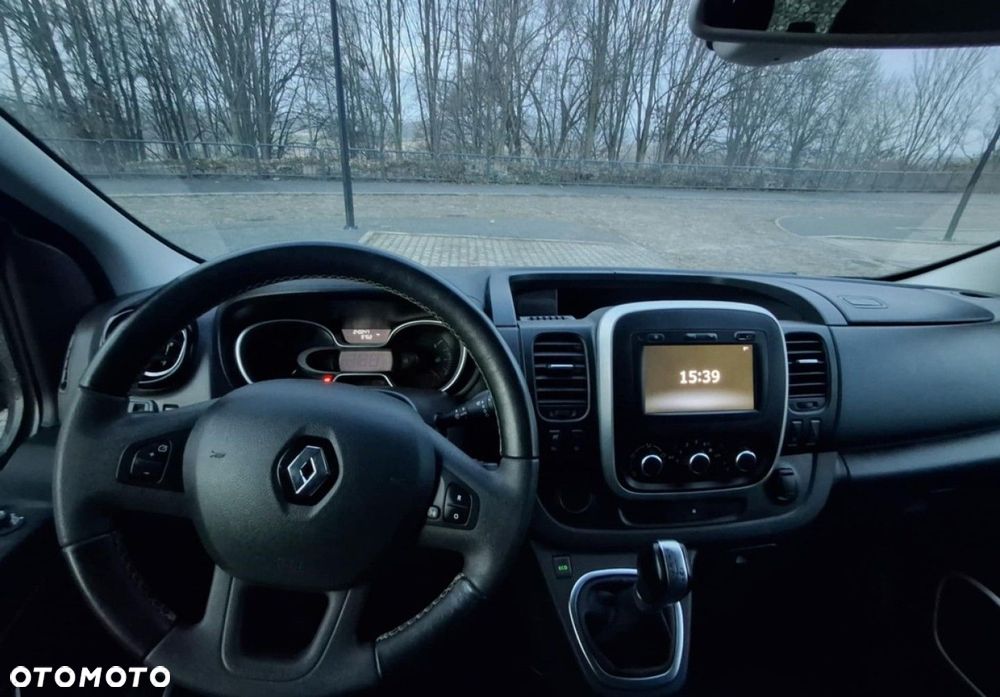 Renault Trafic - 16