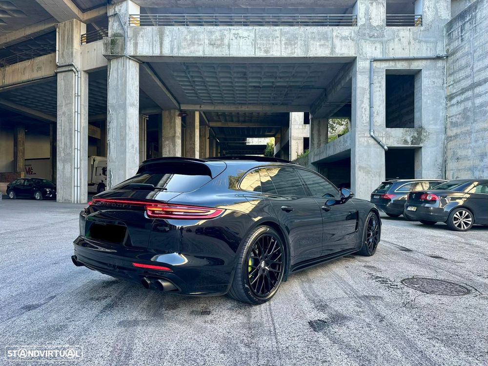 Porsche Panamera Sport Turismo 4S E-Hybrid - 3