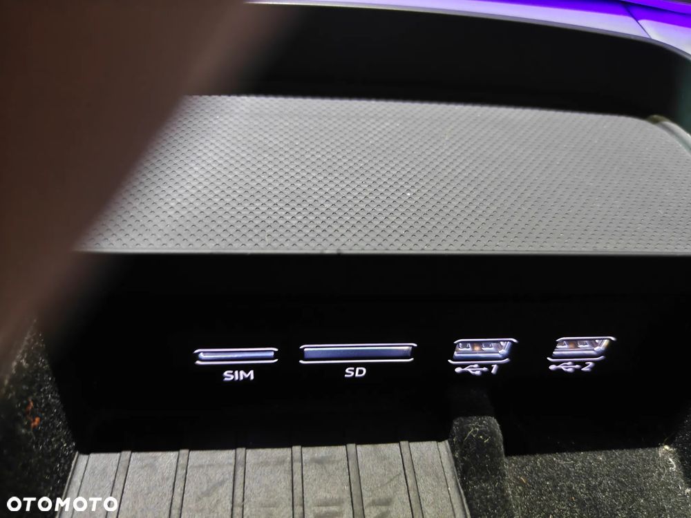Audi SQ8 - 33