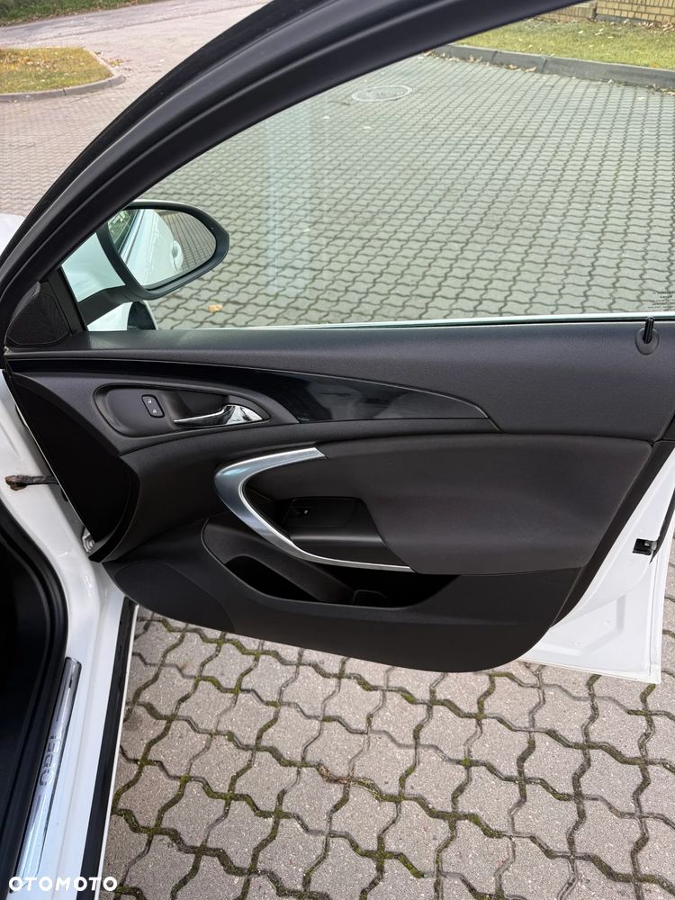 Opel Insignia - 19