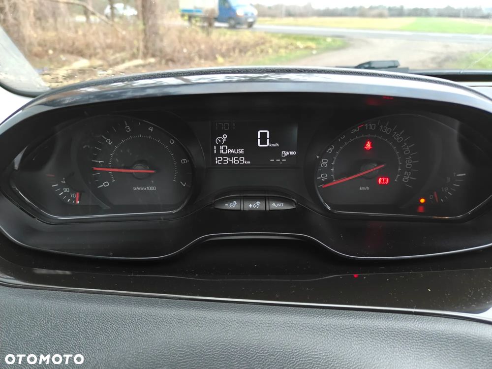 Peugeot 208 68 VTI Access - 15