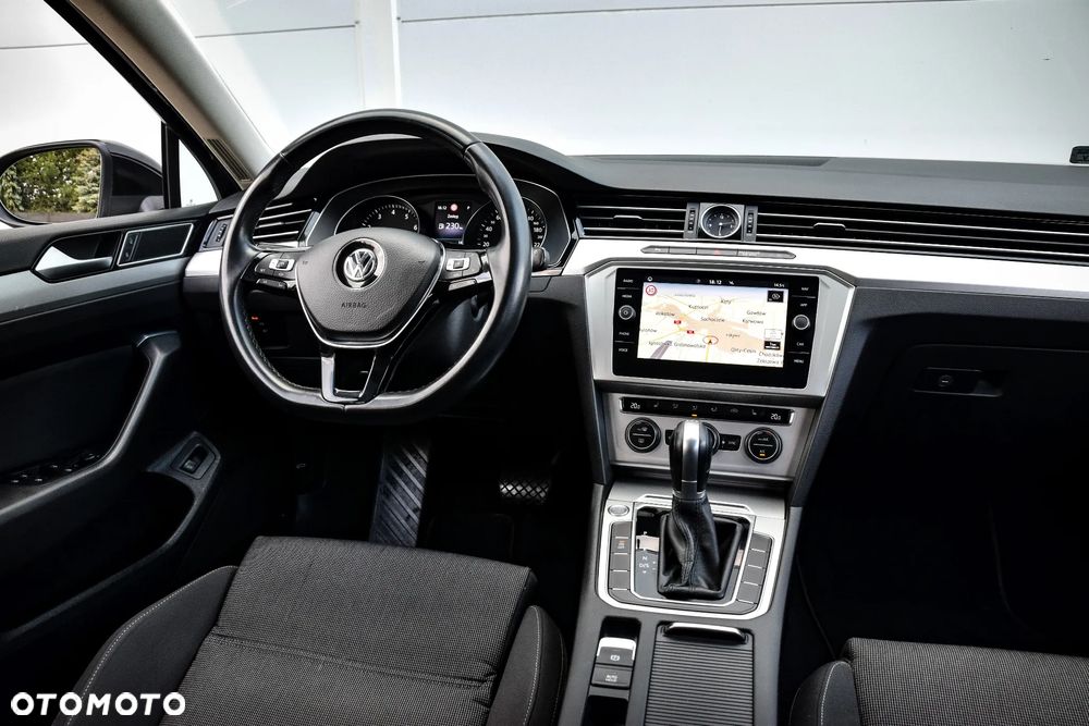Volkswagen Passat 1.5 TSI EVO Elegance DSG - 24