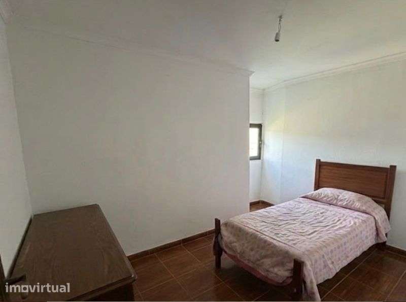 Casa T2 para alugar - Grande imagem: 2/3