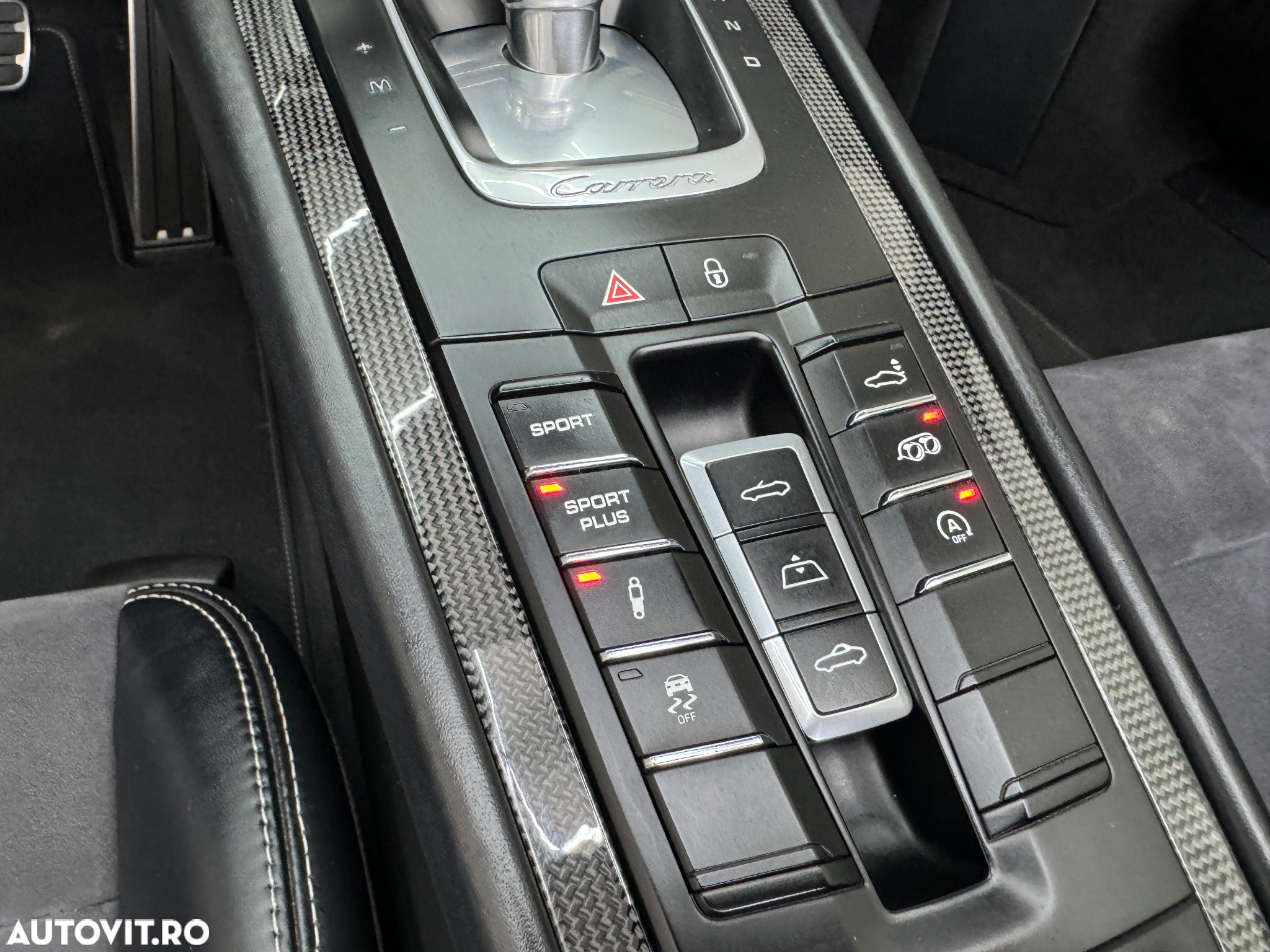 Porsche 911 Carrera GTS Cabriolet PDK - 32