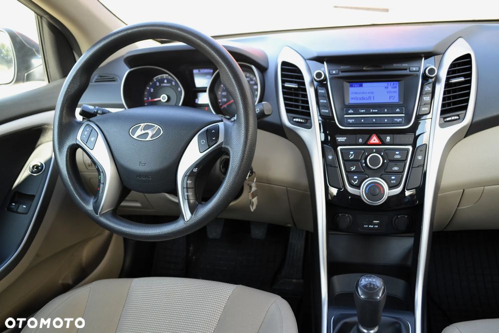 Hyundai i30 1.6 GDI BlueDrive Comfort - 9