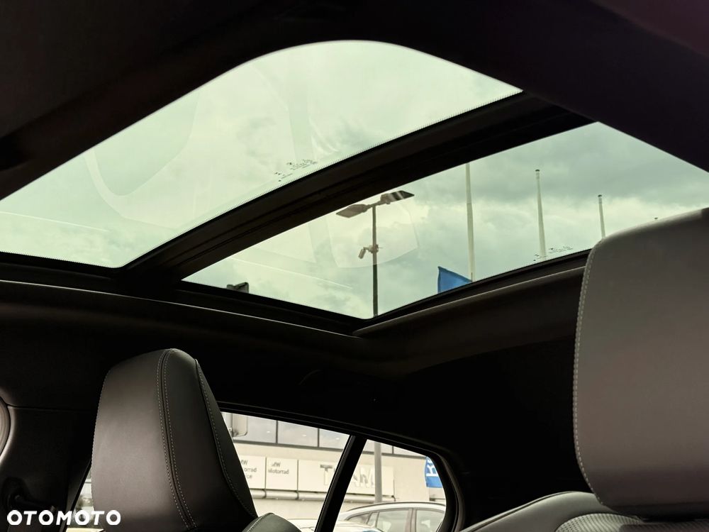 BMW Seria 1 118i - 31