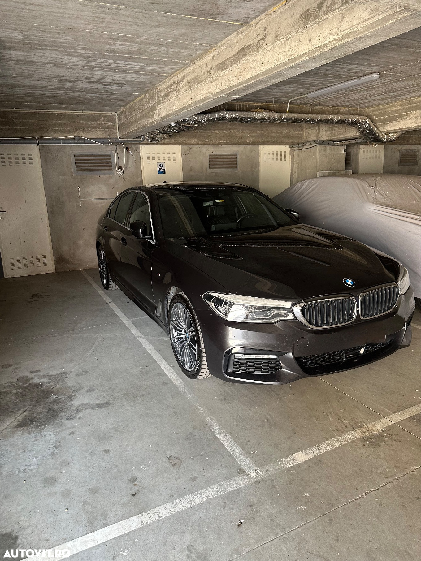BMW Seria 5 520d AT - 8