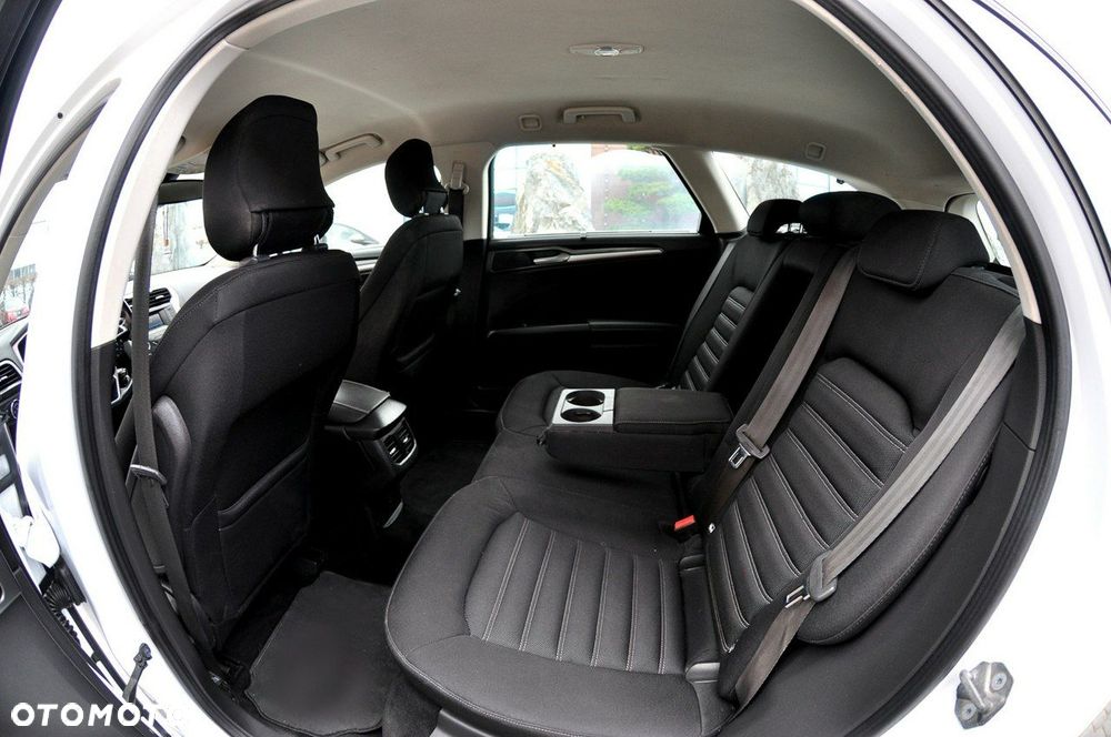 Ford Mondeo 2.0 TDCi Ambiente - 10