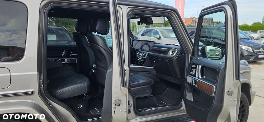 Mercedes-Benz Klasa G 500 Stronger Than Time Edition - 18