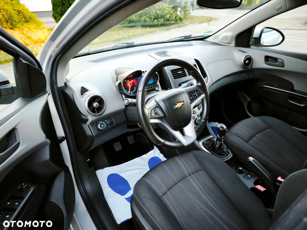 Chevrolet Aveo 1.4 16V LT - 15
