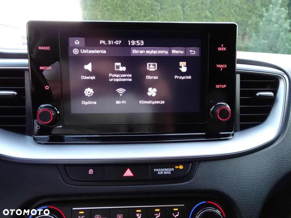 Kia XCeed 1.5 T-GDI M DCT - 32