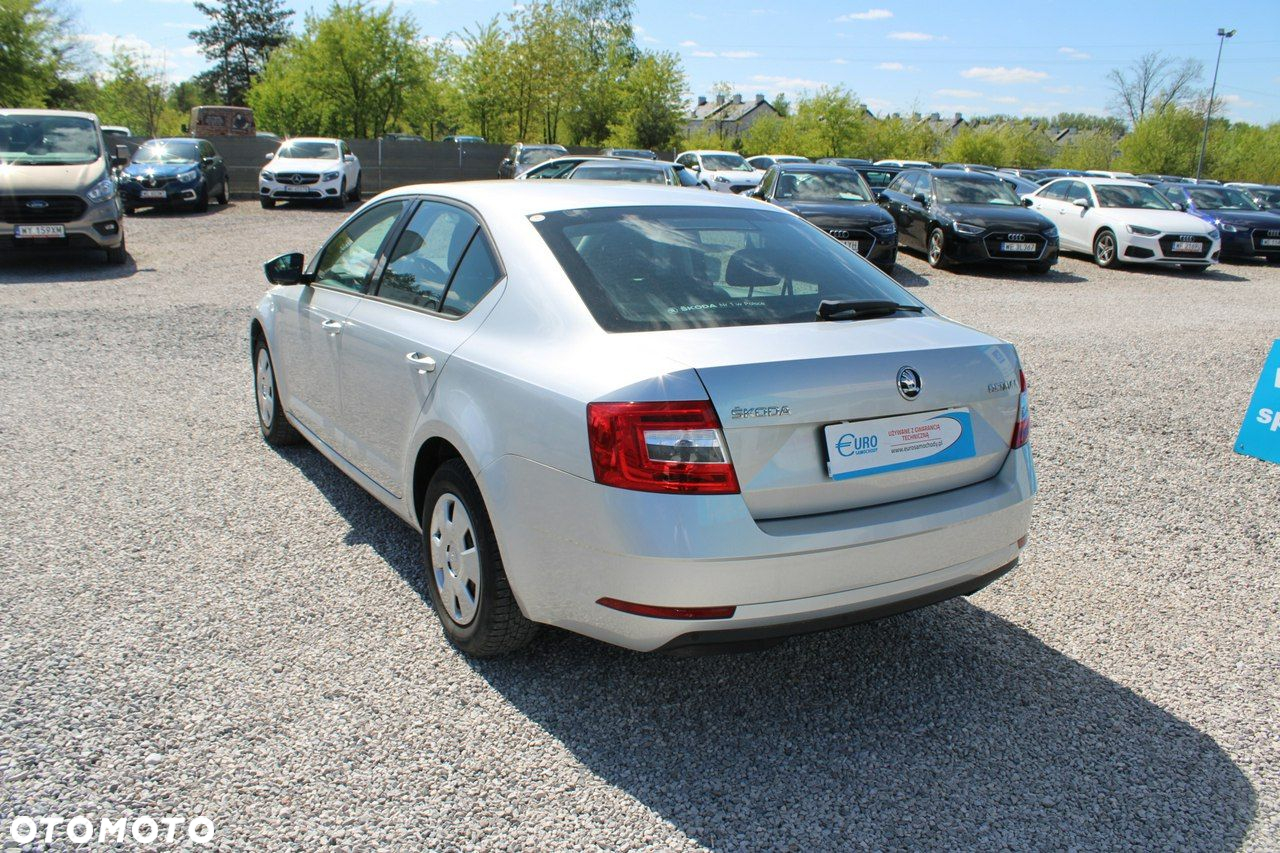 Skoda Octavia - 8