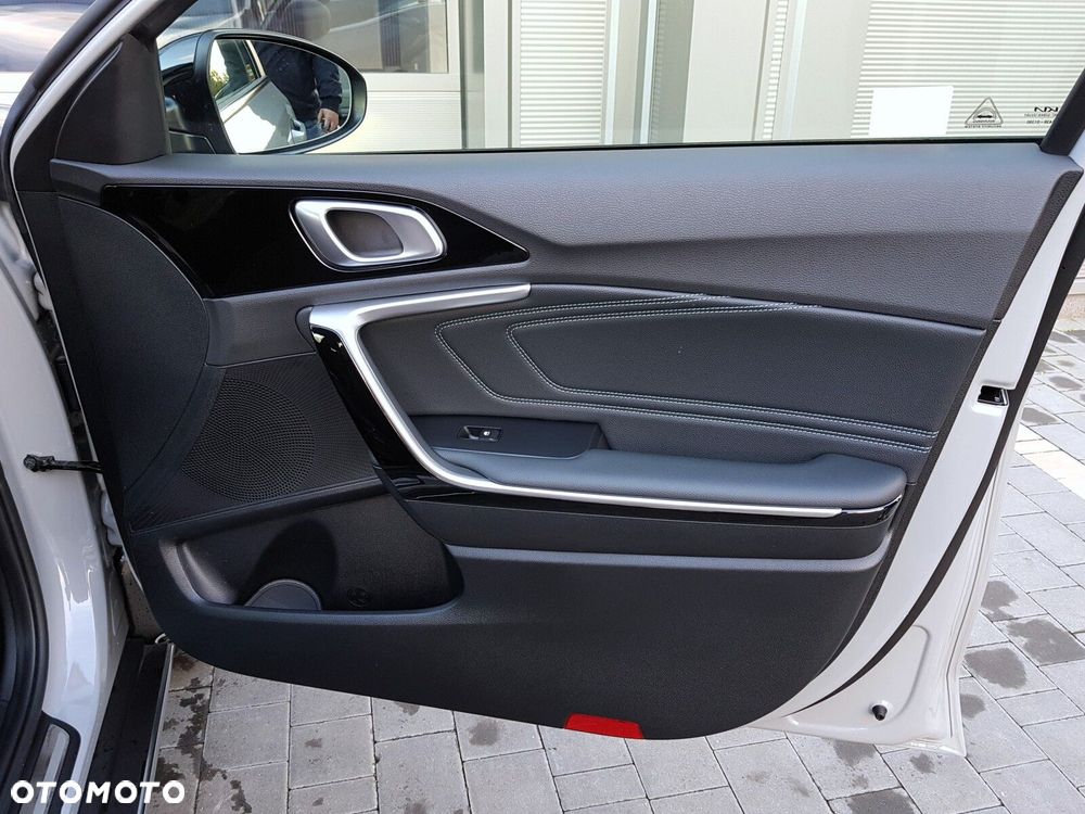 Kia XCeed 1.6 T-GDI Tribute DCT - 23