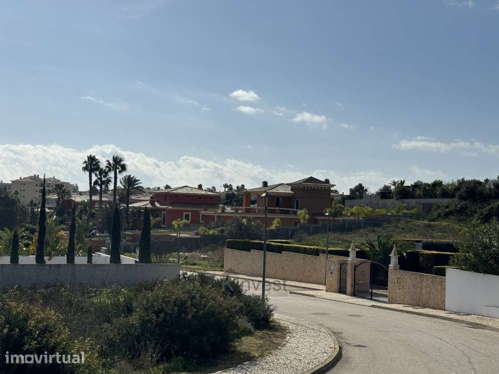 Moradia T4 para Reabilitar com Projeto Aprovado - Porto de Mós, Lagos - Grande imagem: 5/14