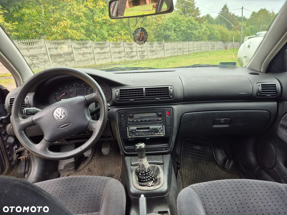 Volkswagen Passat 1.9 TDI - 9