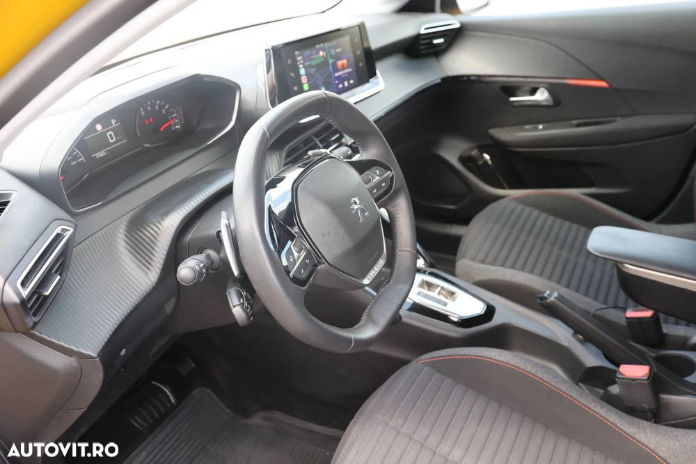 Peugeot 208 1.2 L PureTech STT EAT8 Active Pack - 14