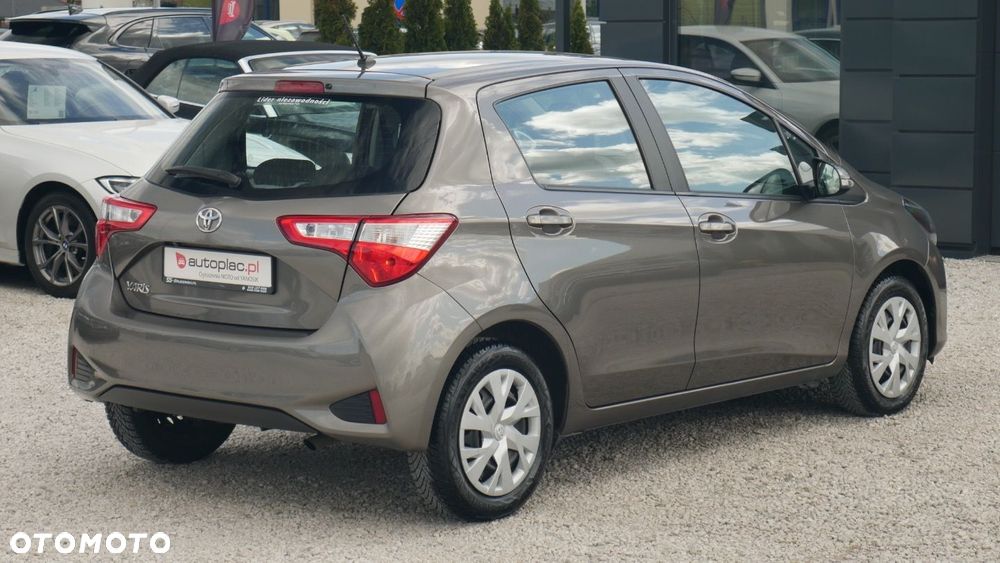Toyota Yaris - 5