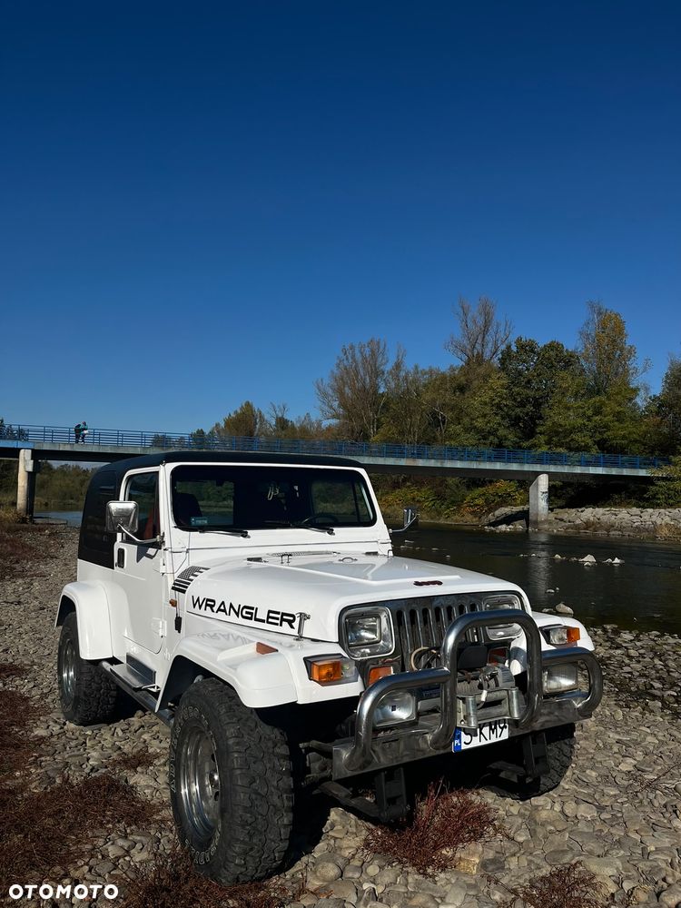 Jeep Wrangler 2.5L - 24