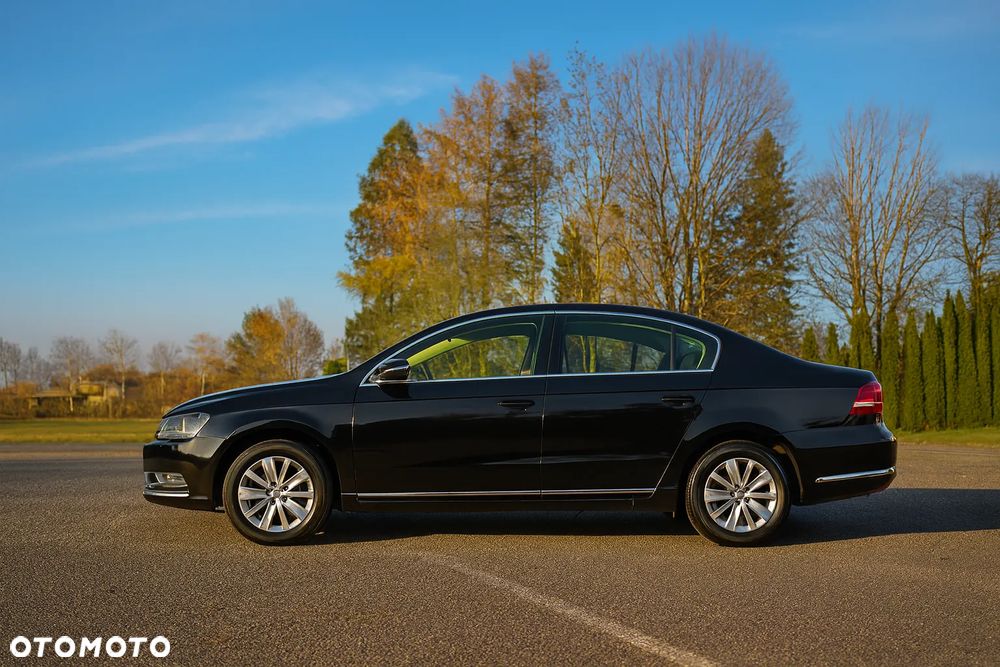Volkswagen Passat 2.0 TDI Comfortline DSG - 2
