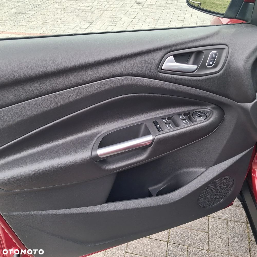 Ford Kuga 1.5 EcoBoost 2x4 SYNC - 11