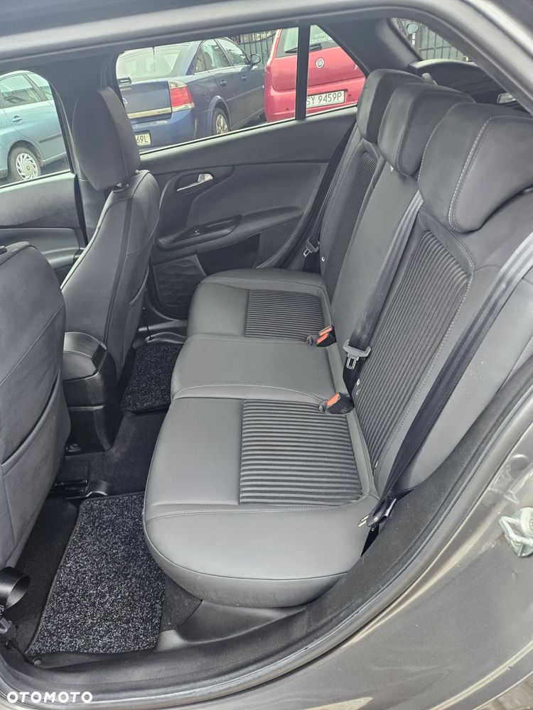 Fiat Tipo 1.4 T-Jet 16v S-Design - 9