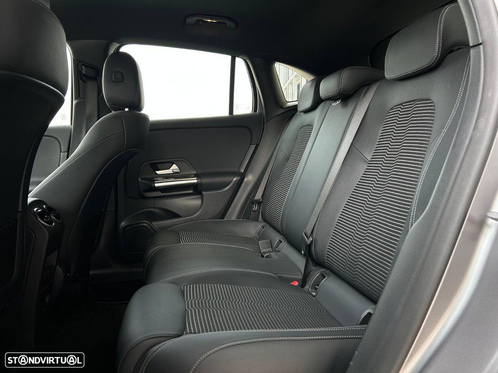 Mercedes-Benz GLA 200 Progressive - 4