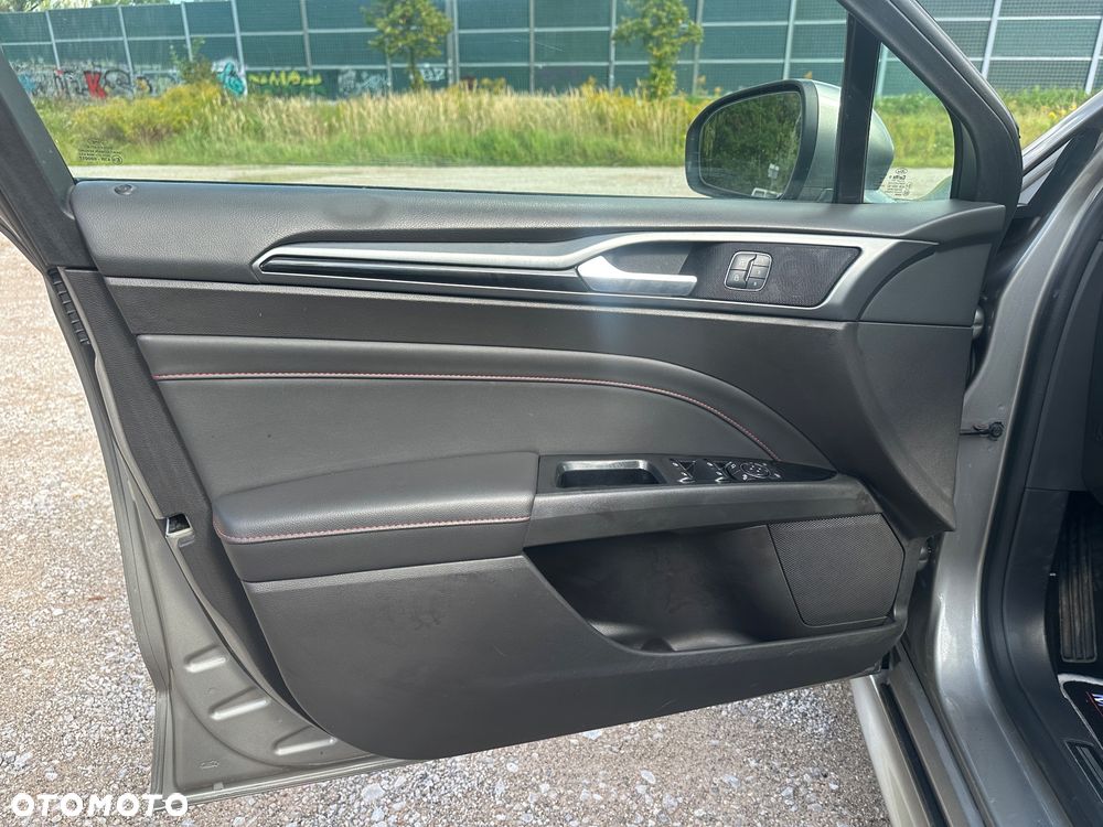 Ford Mondeo 2.0 TDCi ST-Line - 17