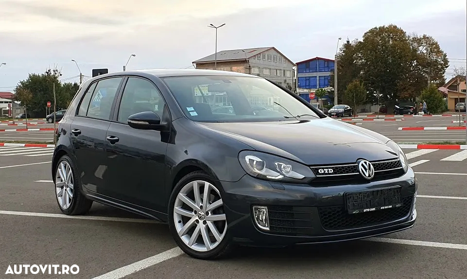 Volkswagen Golf 2.0 TDI DPF DSG GTD - 21