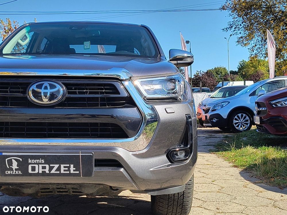 Toyota Hilux - 31