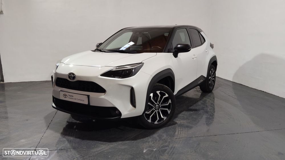 Toyota Yaris Cross 1.5 HDF Square Collection AWD - 1