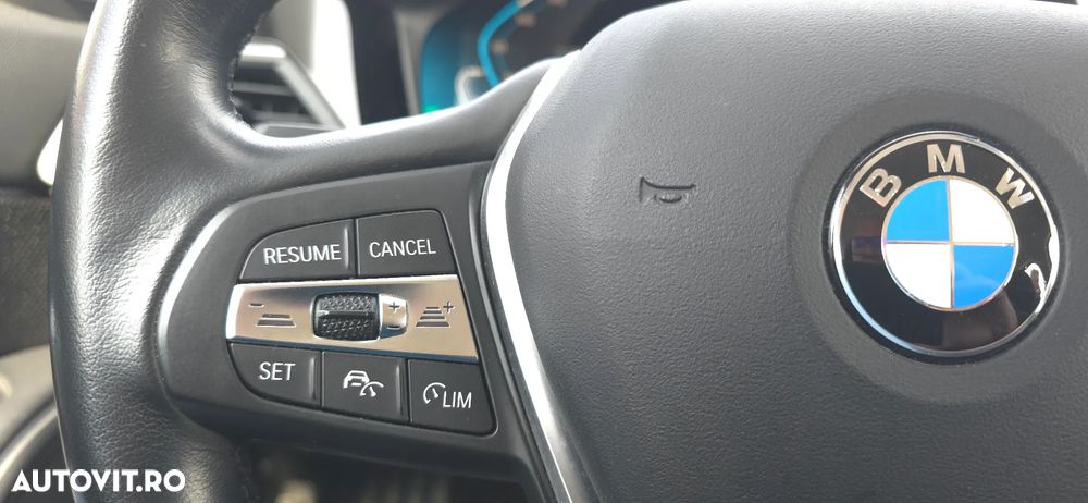 BMW Seria 3 330e Aut. Advantage - 9