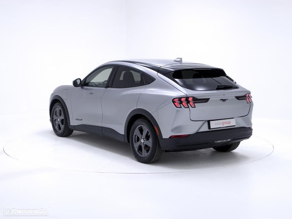 Ford Mustang Mach-E Alargada - 4