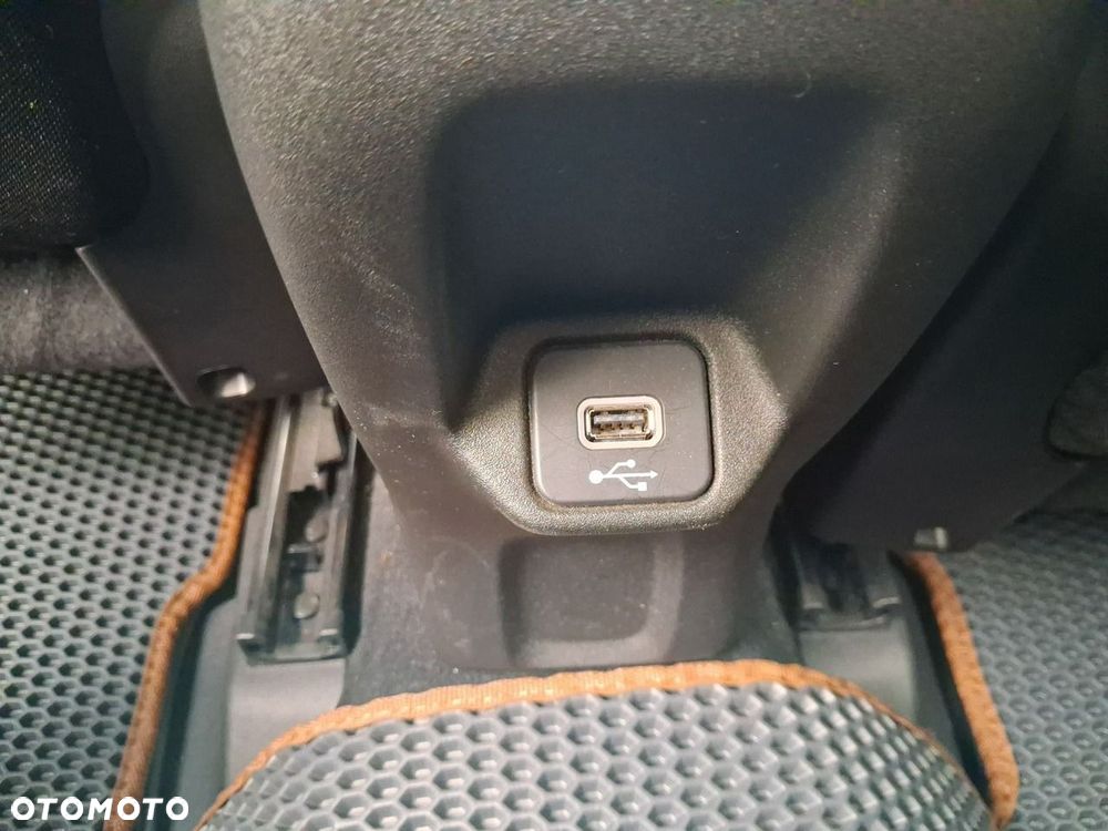 Jeep Renegade - 28