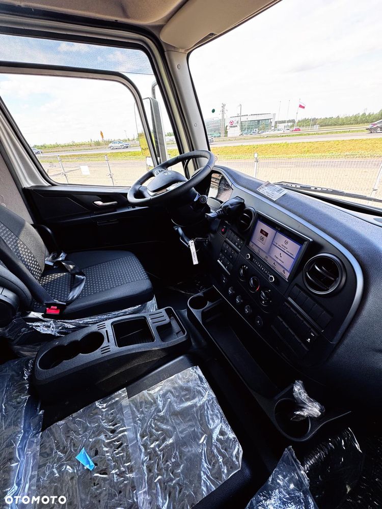 Ford F-LINE - 11