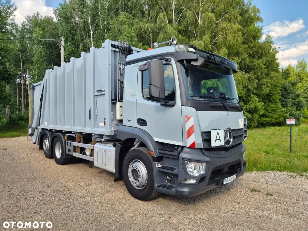 Mercedes-Benz Antos 2640 Śmieciarka Zoeller Medium X2E Evo 25 Lifter 02301 Delta Euro6 - 2