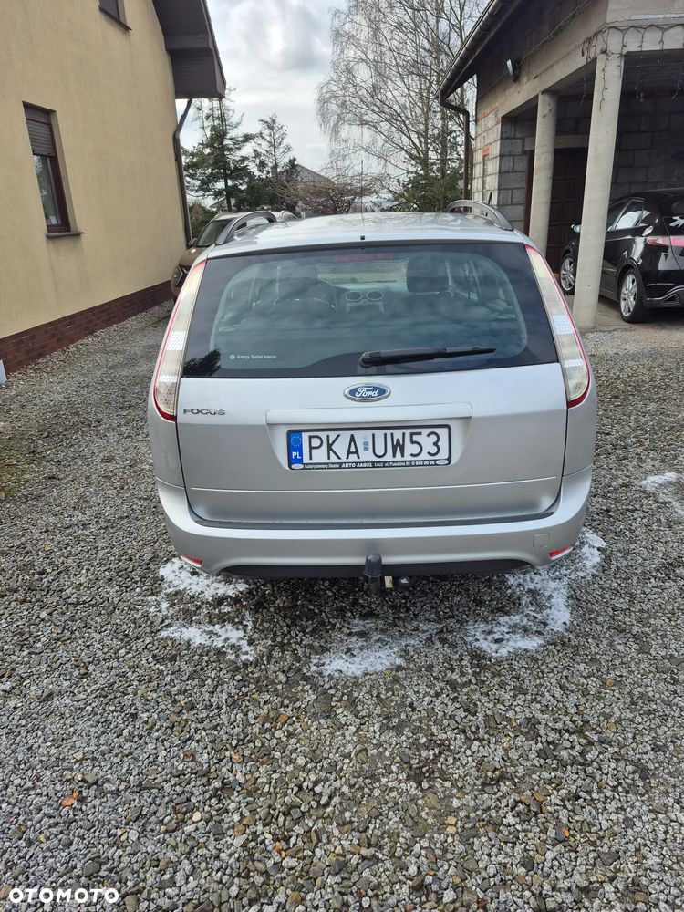 Ford Focus 1.8 TDCi Ambiente - 4