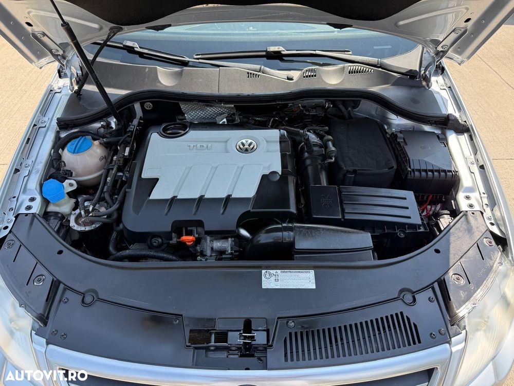 Volkswagen Passat - 8