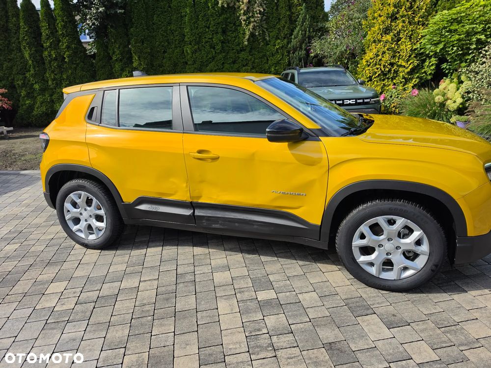 Jeep Avenger - 11