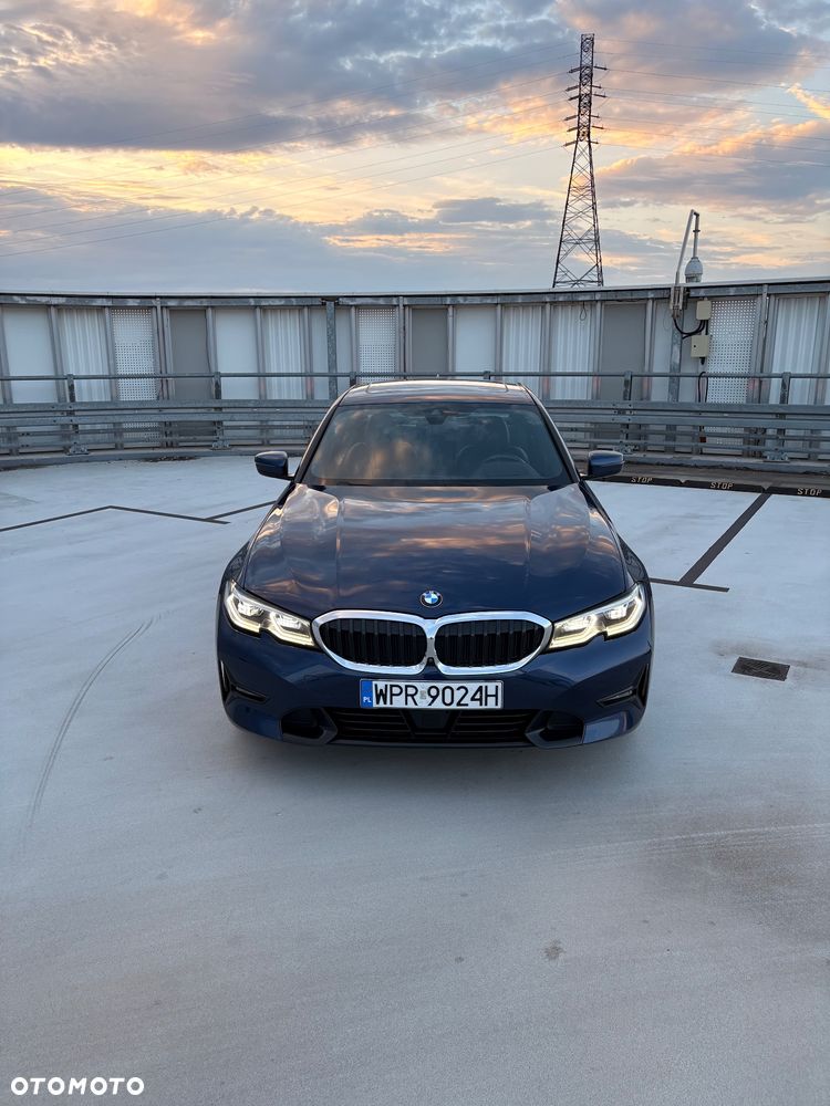BMW Seria 3 330i - 2