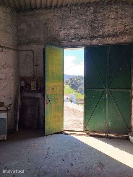 Armazém para arrendamento - Grande imagem: 2/4