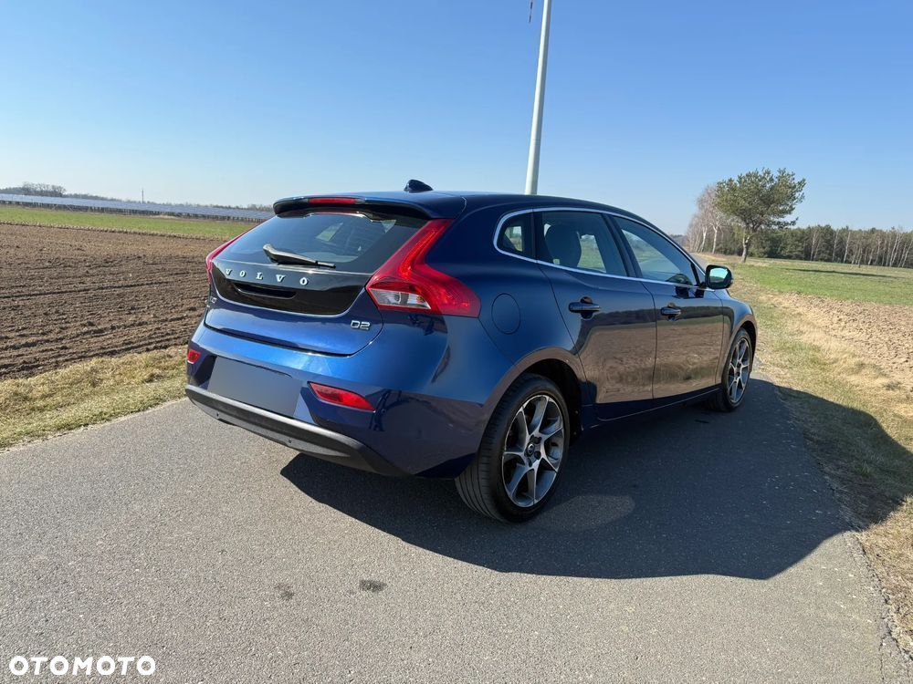 Volvo V40 D2 - 7