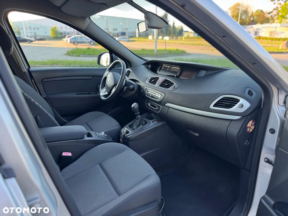 Renault Scenic 1.4 16V TCE Expression - 12