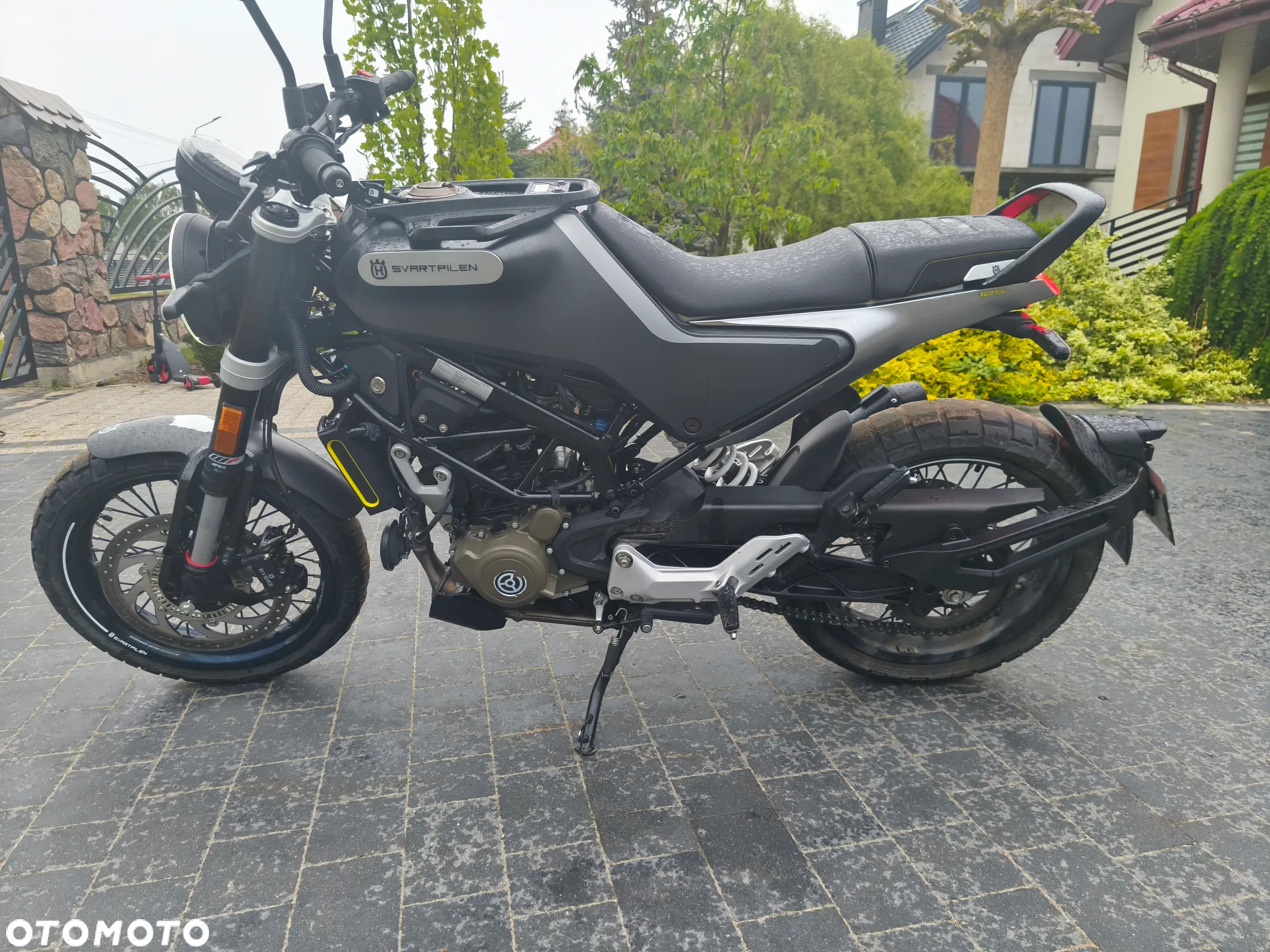 Husqvarna Svartpilen - 2