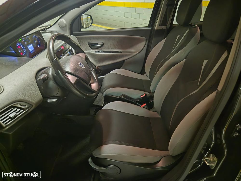 Lancia Ypsilon 1.2 S&S Platinum - 22