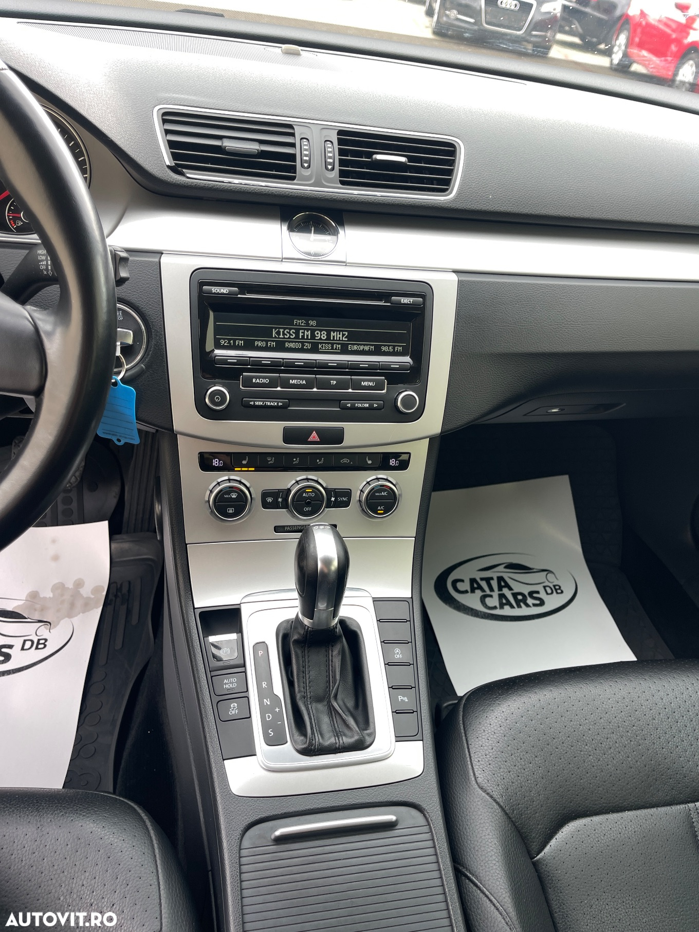 Volkswagen Passat 2.0 TDI BlueMotion Tehnology DSG Trendline - 35