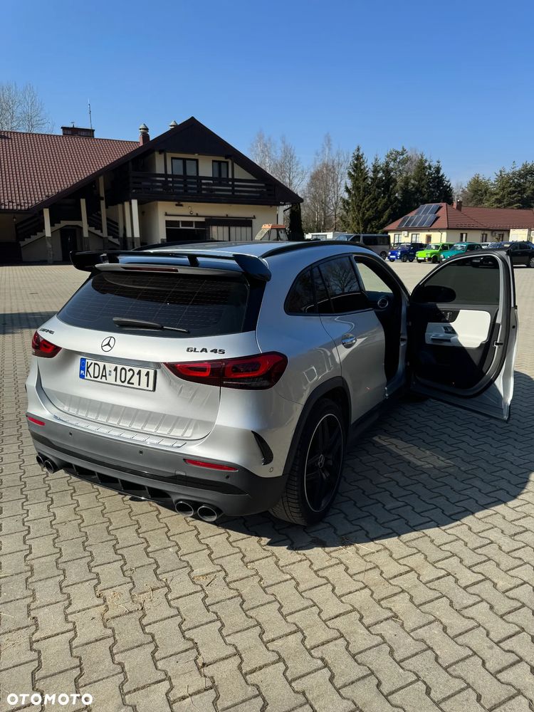 Mercedes-Benz GLA AMG 45 4Matic+ AMG Speedshift DCT 8G - 8